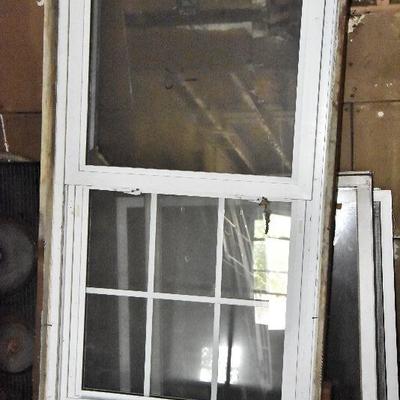 Up G Lot 34: Windows
