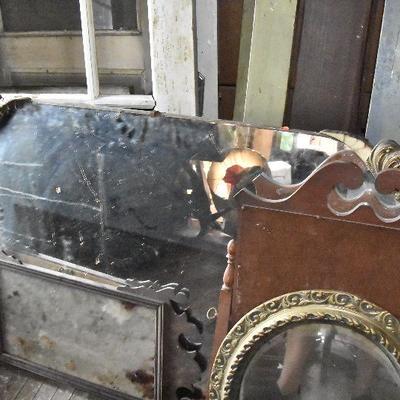 Up G Lot 37: Lot of Mirrors