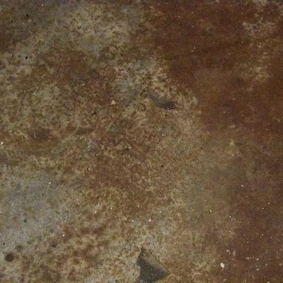 Up G Lot 40: Enameled Cast Iron Tub