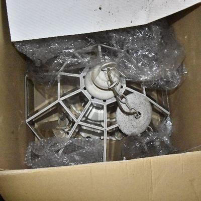 Up G Lot 41: Beveled Glass Hanging Lampshade