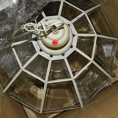 Up G Lot 41: Beveled Glass Hanging Lampshade