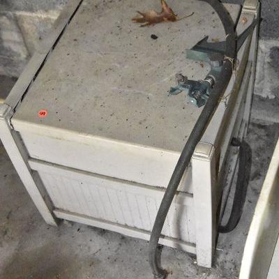 G Lot 49: Garden Hose Storage Box