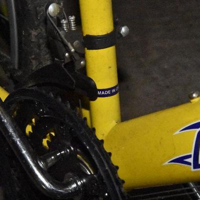 G Lot 53: Huffy Stone Mountain Bike