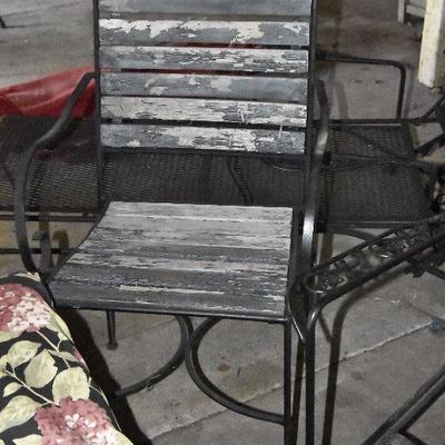 G Lot 55: Collection of Metal Outdoor Chairs and Cushions