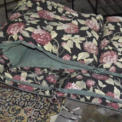 G Lot 55: Collection of Metal Outdoor Chairs and Cushions