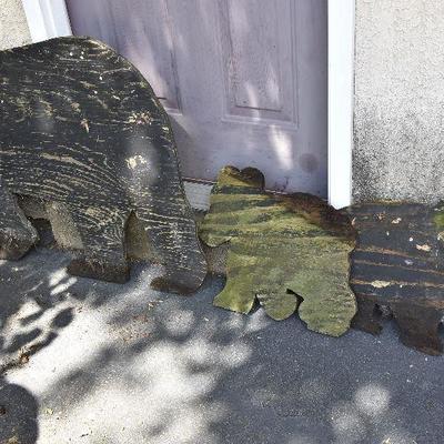 G Lot 60: Bear Forms