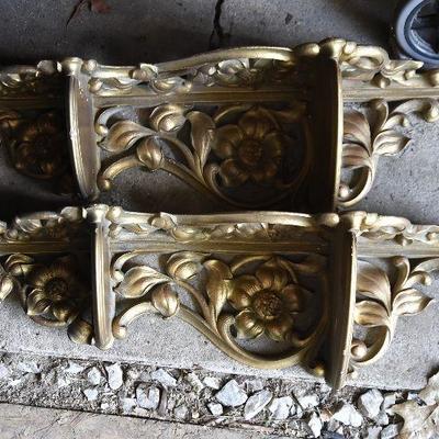 G Lot 62: Syroco Wood Corner Shelves