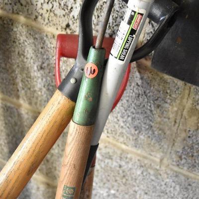 G Lot 66: Collection of Yard Tools