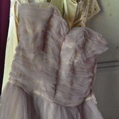 G Lot 71: Lot of Vintage Dresses
