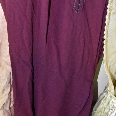 G Lot 71: Lot of Vintage Dresses