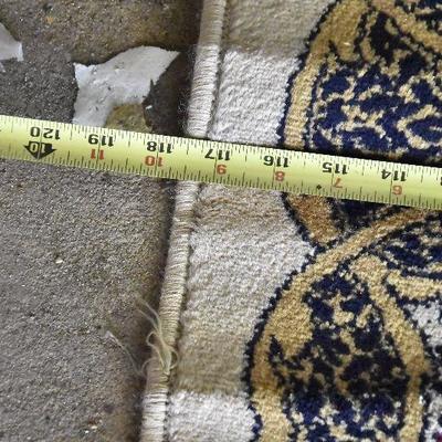 G Lot 72: Large Area Rug
