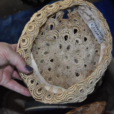 G Lot 73: Lot of Vintage Women's Hats