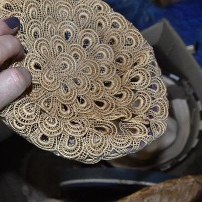 G Lot 73: Lot of Vintage Women's Hats