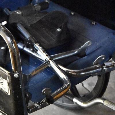 G Lot 75: Wheel Chair & Walker
