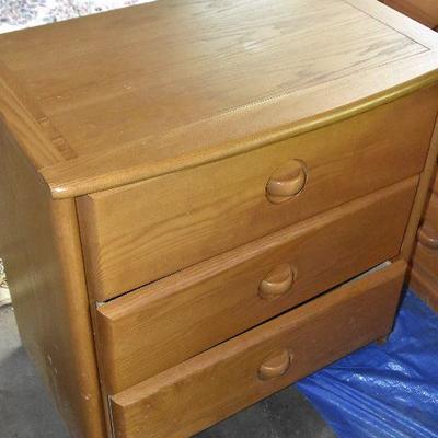 G Lot 77: Pair Stanley Dressers