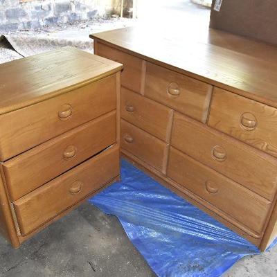 G Lot 77: Pair Stanley Dressers