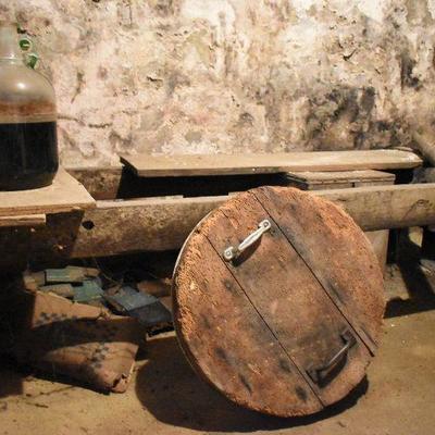B Lot 18 Baack  Basement:  Vintage Wood Crate and More