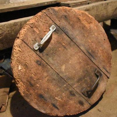 B Lot 18 Baack  Basement:  Vintage Wood Crate and More