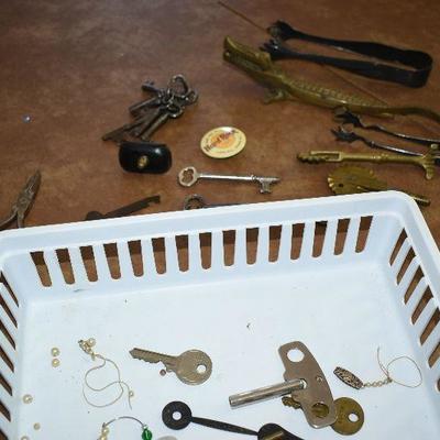 D Lot Diningroom:  Skeleton Keys and More