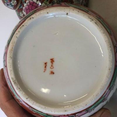 2 Porcelain Ginger Jars Chinese & Japanese Imari