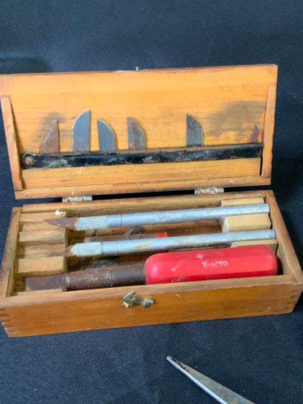 X-Acto knife set in wooden box - Bunting Online Auctions