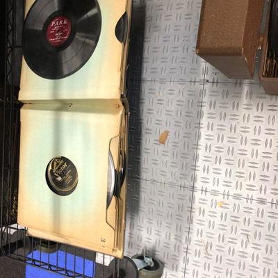 VINTAGE RECORDS, VINYL ALBUMS, OVER 350 RECORDS, most are 78 rpm