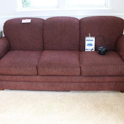 C-16 La-z-boy Sofa/Couch w/ Queen Air Bed and Pump