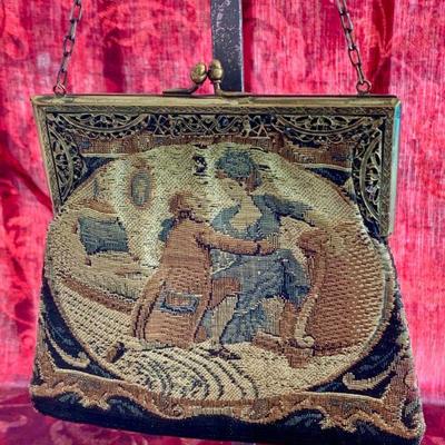 LOT 17 VINTAGE TAPESTRY PURSE COURTING COUPLE SCENE