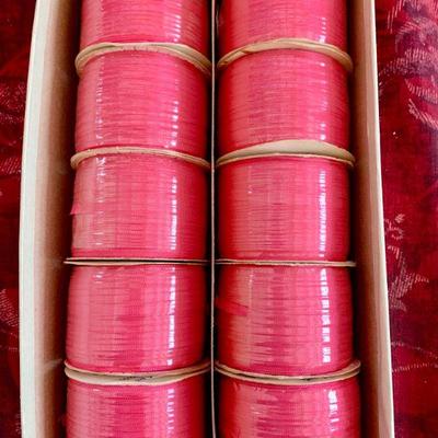 LOT 30  VINTAGE BOX 10 ROLLS REYNOLDS WOVEN EDGE RAYON RIBBON SHOCKING PINK