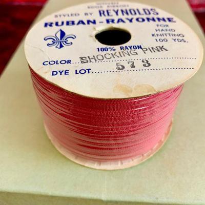 LOT 30  VINTAGE BOX 10 ROLLS REYNOLDS WOVEN EDGE RAYON RIBBON SHOCKING PINK