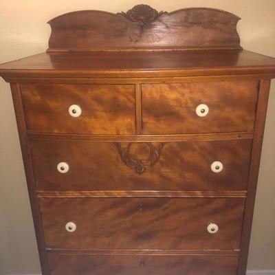 Antique Chest of Drawers 