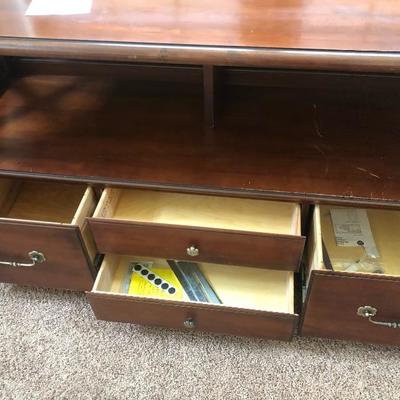 ETHAN ALLEN TV STAND/CREDENZA 