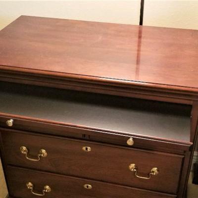 Lot #12  Nice Lot of Two Matching STRATTON nightstands with drawers - beautiful!