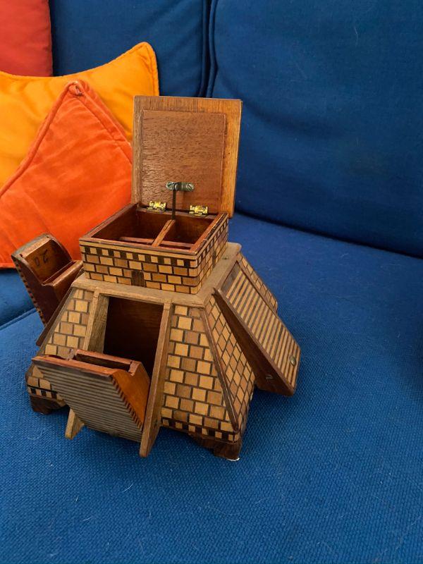 Pyramid Shaped Jewelry Box
