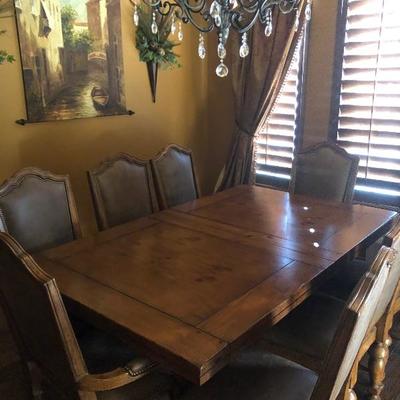 IMMACULATE SUSSAN HEAVY DINING SET 