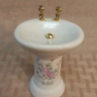 Miniature Ceramic Dollhouse Sink Wash Basin & Bath Tub
