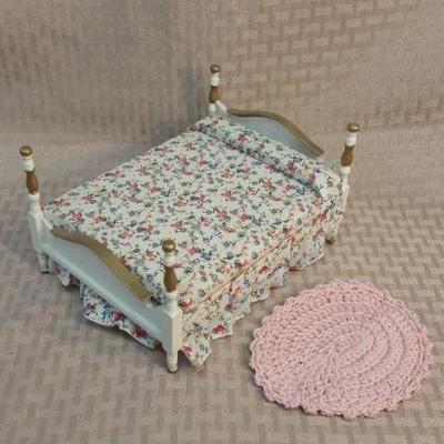 Miniature Dollhouse Floral Bed & Pink Rug