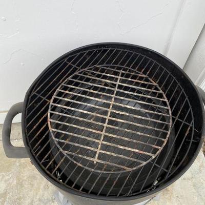 Kingsford Smoker BBQ  for picnics, tail-gate party, camping, glamping, outdoor cooking