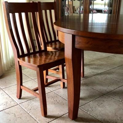 Dining Room Table, expandable with 4 Chairs