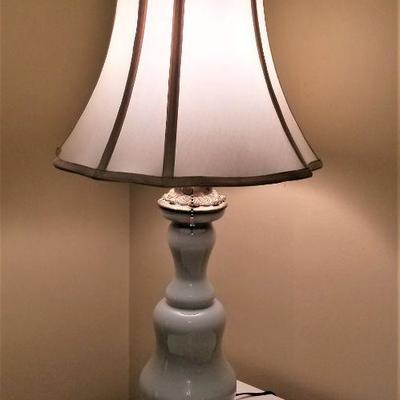 Lot #43  Very attractive Vintage Table Lamp with Blue/Gray base