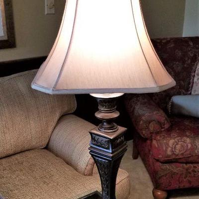 Lot #86  Decorator Table Lamp