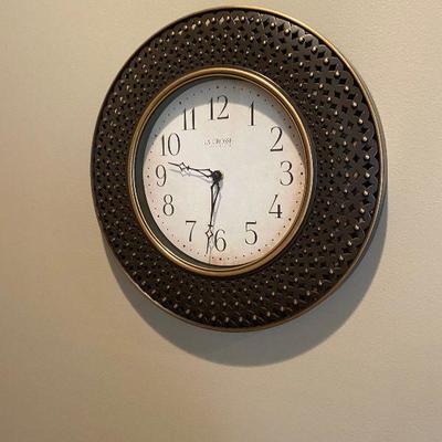 Wall Clock - Le Crosse