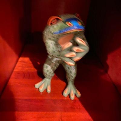 Decor - Standing, Blue Nosed Healing Frog