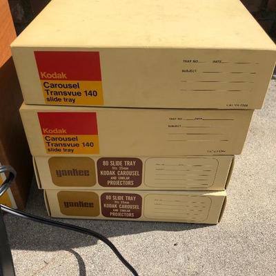 Kodak carousel projector 650H with 5 empty trays