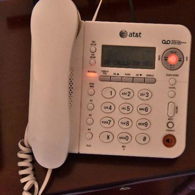 M Lot 17: At&T Landline Phone