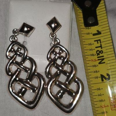 Silver Dangle earrings 