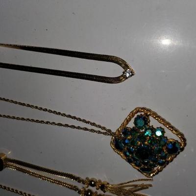 GOLD tone necklace lot