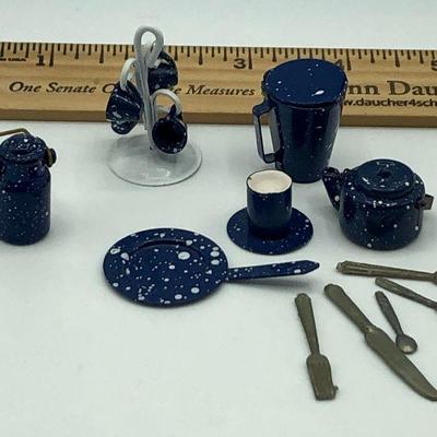 Dollhouse Miniature Blue Enamelware Dishes