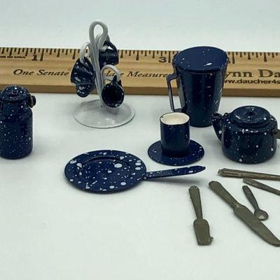 Dollhouse Miniature Blue Enamelware Dishes