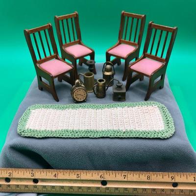 Dollhouse Miniatures Dining Room Chairs and Home Decor